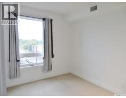 404 404 C Avenue S, Saskatoon, SK S7M5M9 Photo 8