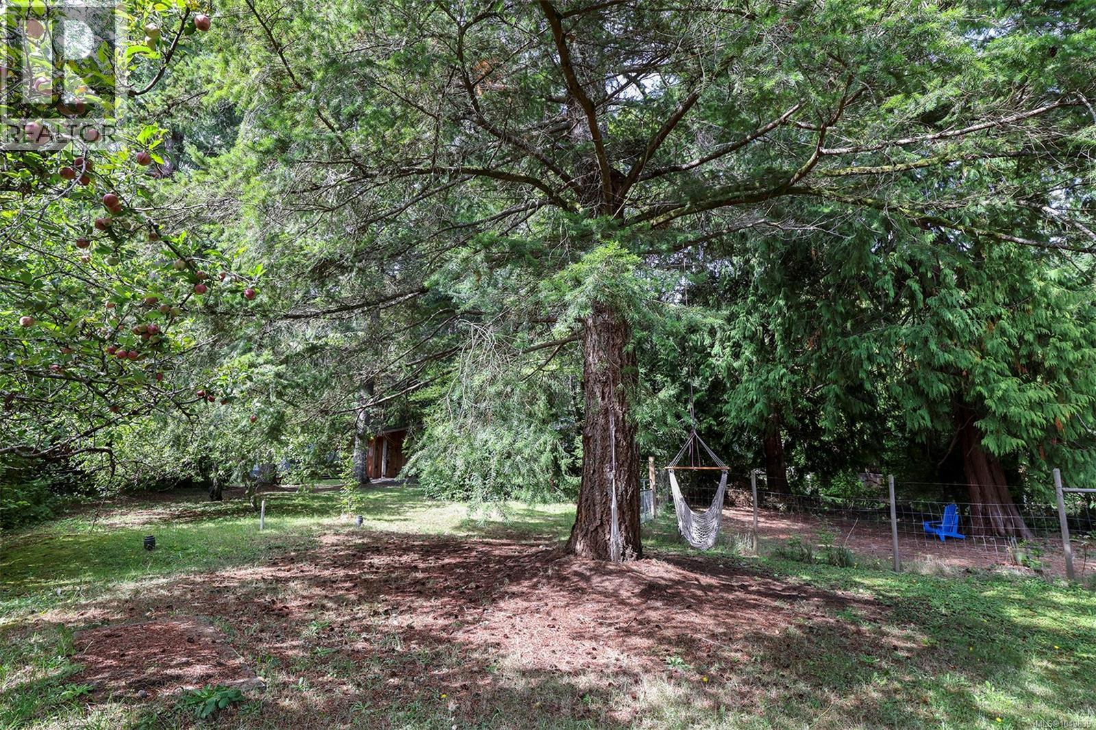 1701 Dalziel Rd - Image 50