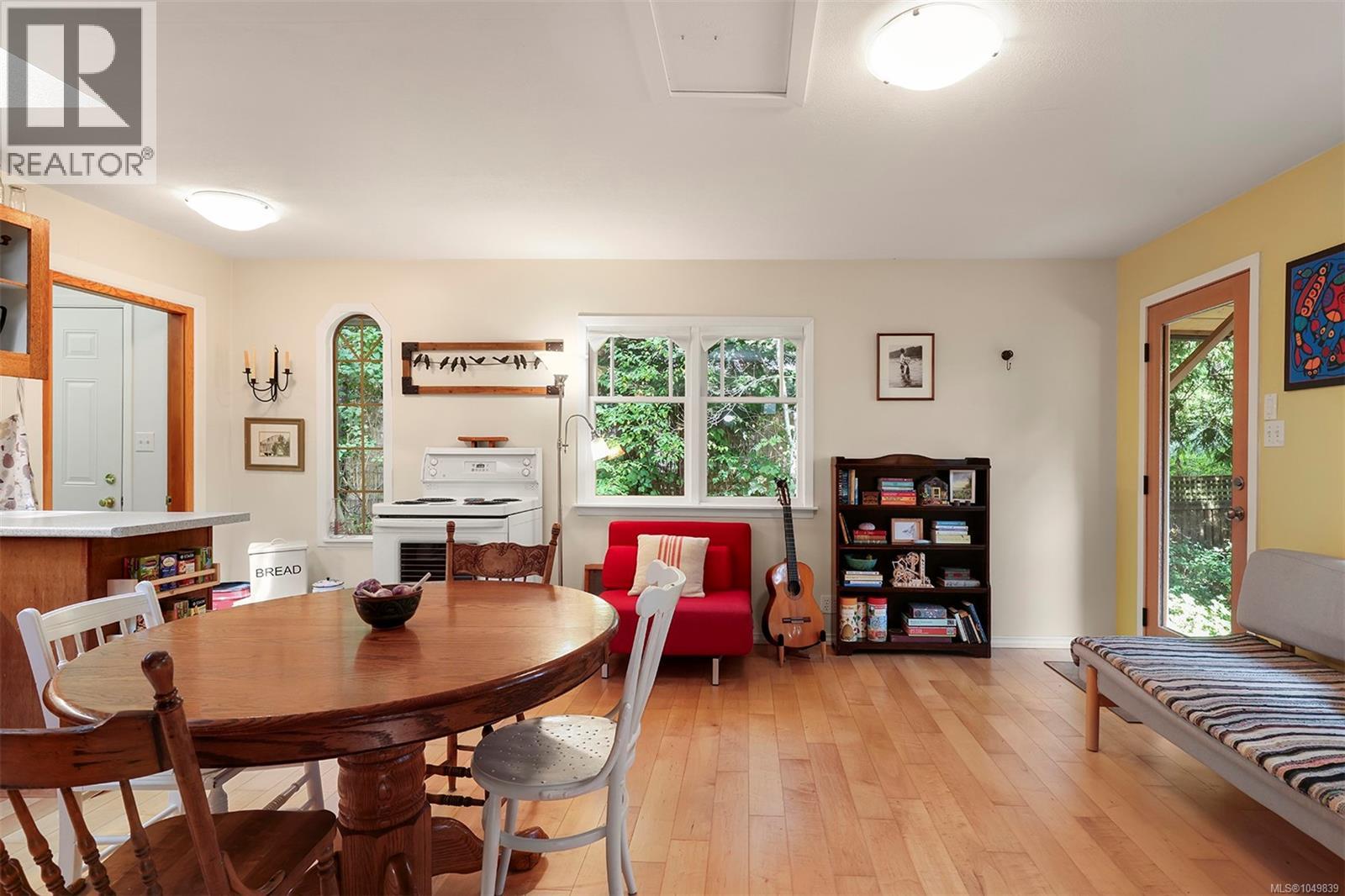 1701 Dalziel Rd - Image 26