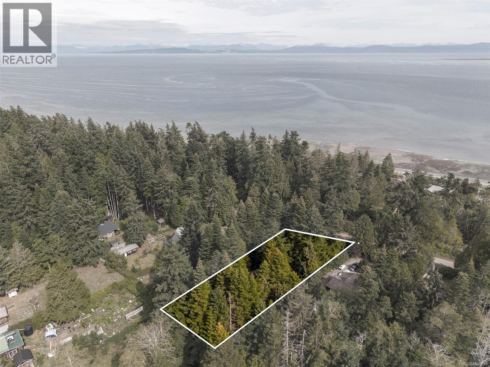1701 Dalziel Rd, Denman Island — photo 6