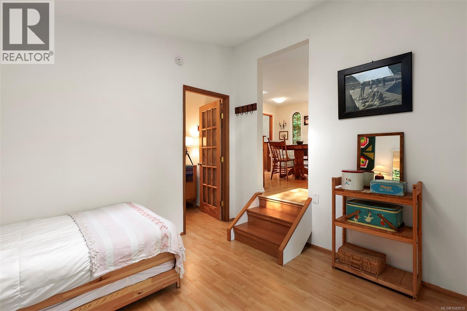 1701 Dalziel Rd - Image 29