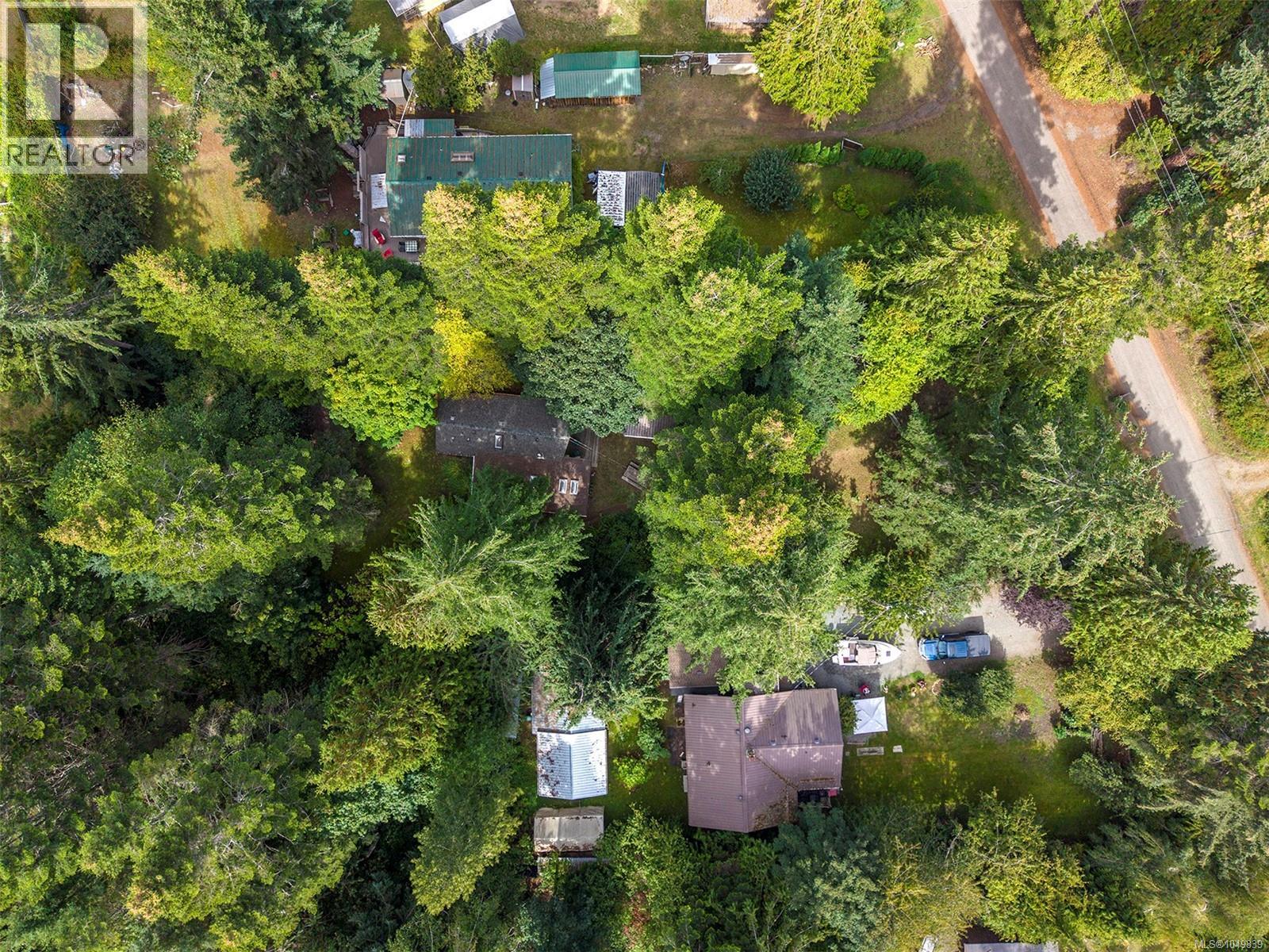 1701 Dalziel Rd - 53
