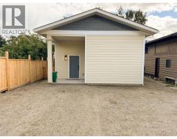 667 72nd Avenue, Grand Forks, BC V0H1H0 Photo 8
