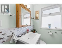 549 Edmonton Avenue, Penticton, BC V2A2H1 Photo 17