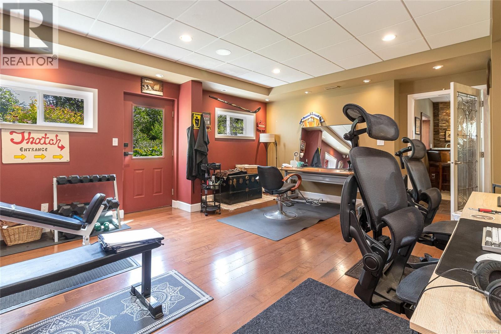 1650 Tatlow Rd, North Saanich