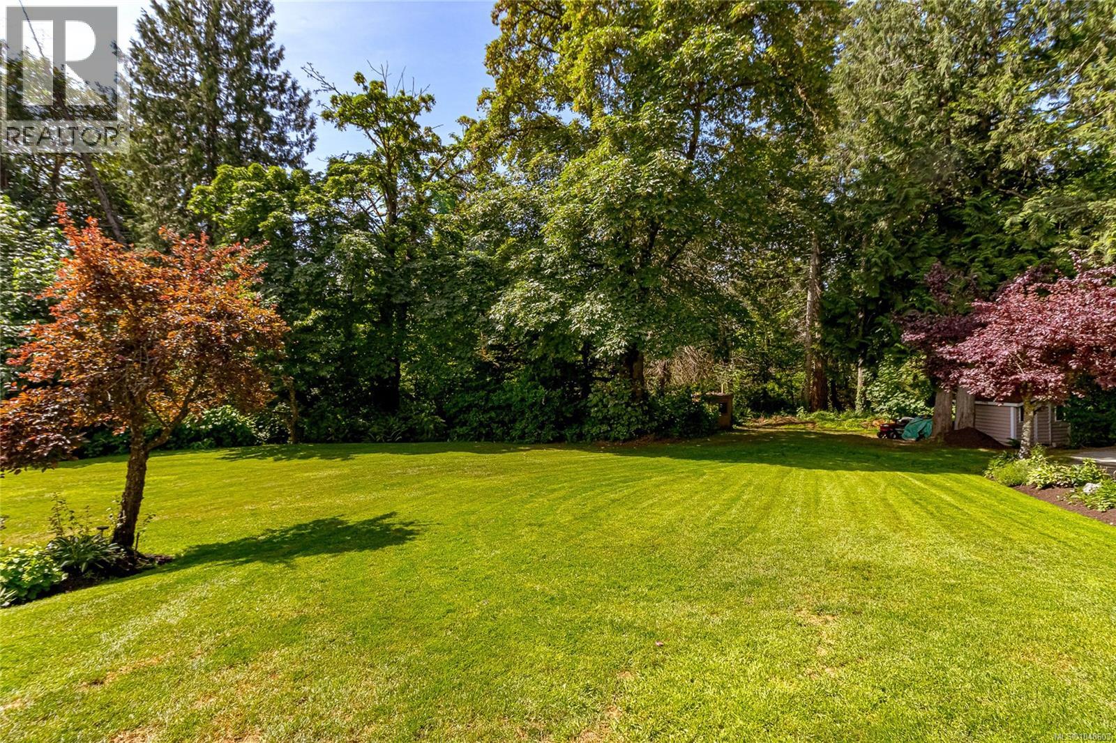 1650 Tatlow Rd, North Saanich