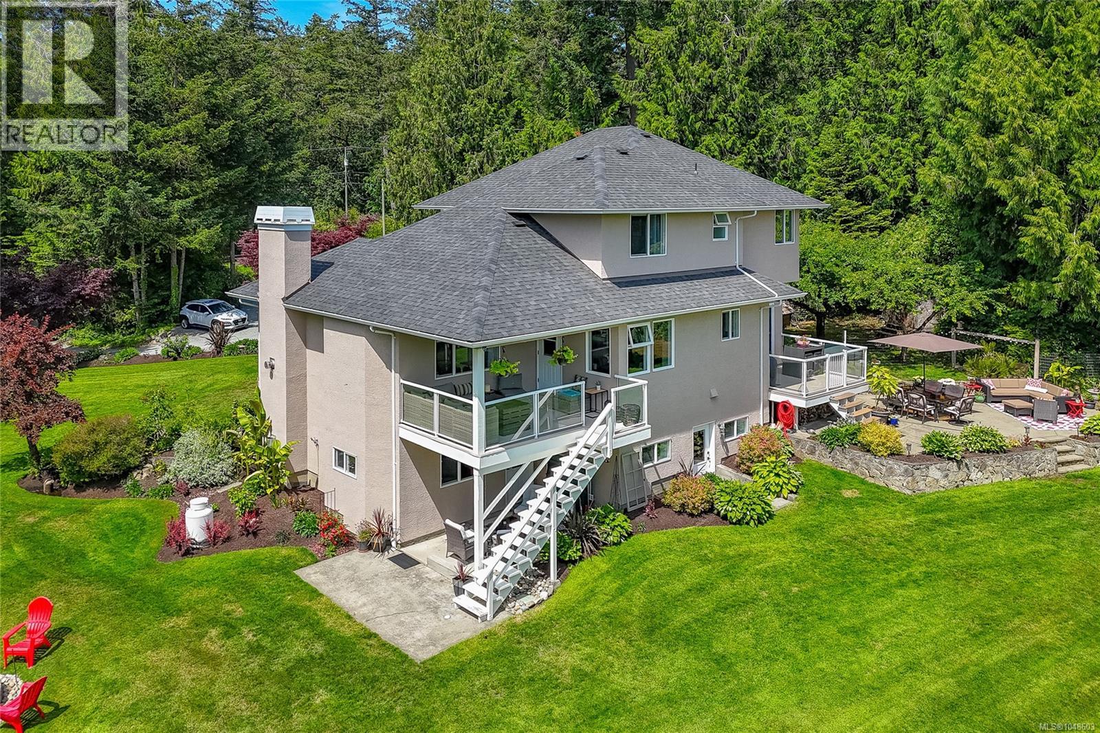 1650 Tatlow Rd, North Saanich