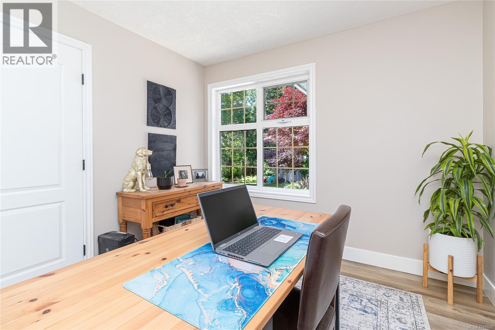 1650 Tatlow Rd, North Saanich