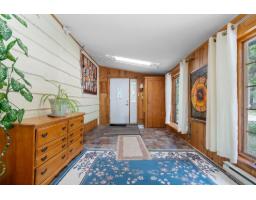 Laundry room - 12 Cer. De St-anton, Lac Sainte Marie, QC J0X1Z0 Photo 9