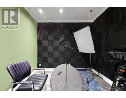 306 - 10376 Yonge Street N, Richmond Hill, ON L4C3B8 Photo 17