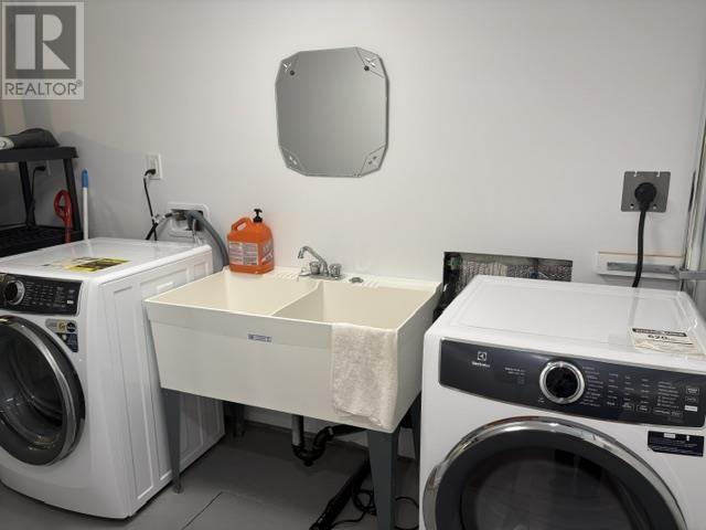 15 Kitchener RD - Image 14