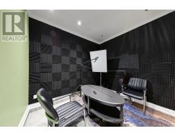 306 - 10376 Yonge Street N, Richmond Hill, ON L4C3B8 Photo 16