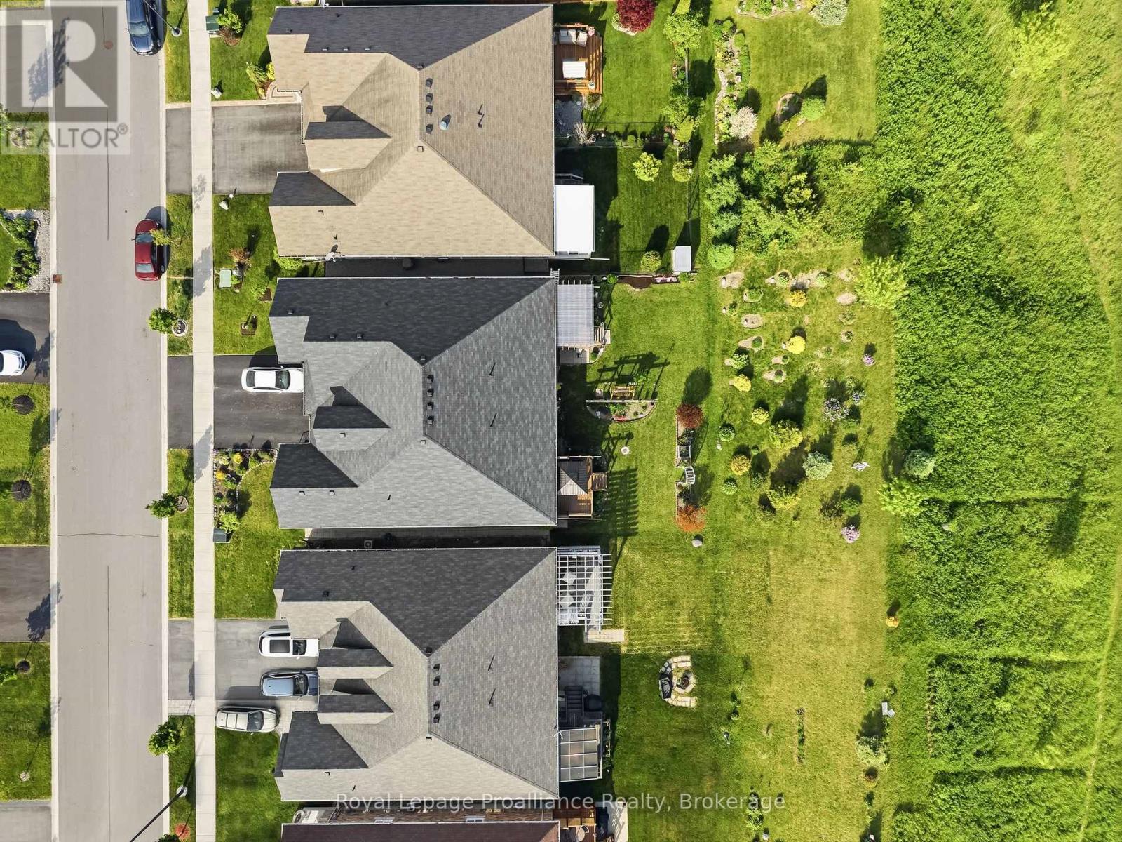 56 ROYAL GALA DRIVE, Brighton — photo 3