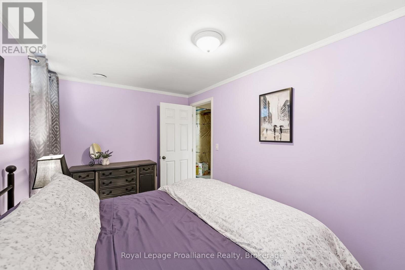 56 ROYAL GALA DRIVE - Image 33