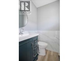 4pc Bathroom - 9703 95 Avenue, Wembley, AB T0H3S0 Photo 11