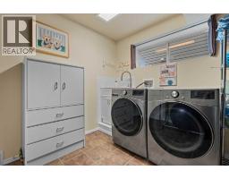 241 Sunset Heights, Cochrane, AB T4C0E1 Photo 36