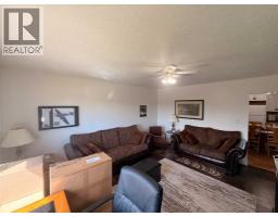4pc Bathroom - 5040 48th Street, Hardisty, AB T0B0V0 Photo 6