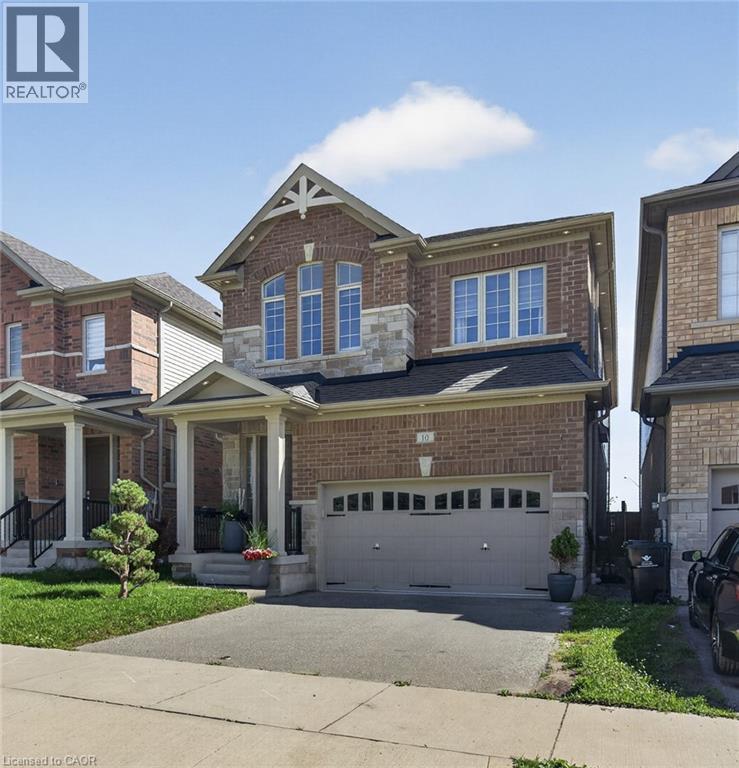 10 REISTWOOD Drive, Kitchener — photo 2
