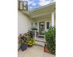 420 Shannon Boulevard, South Huron, ON N0M1T0 Photo 6