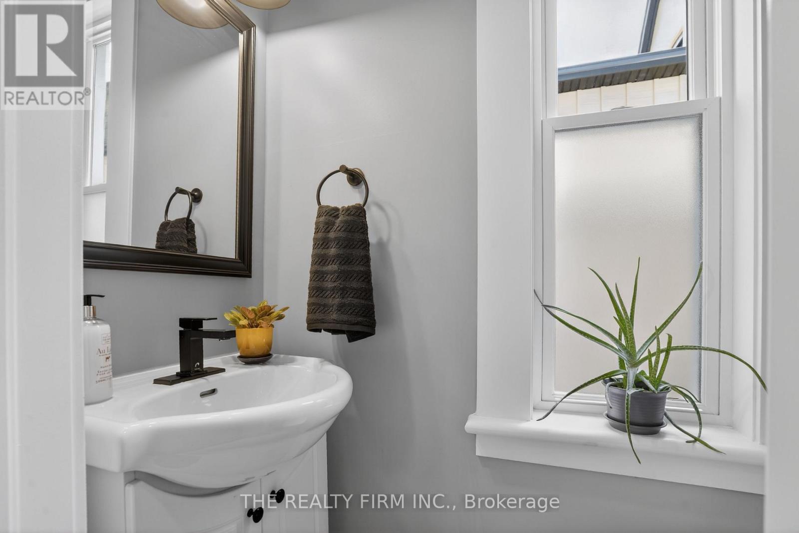 17 WOODWARD AVENUE - Image 23