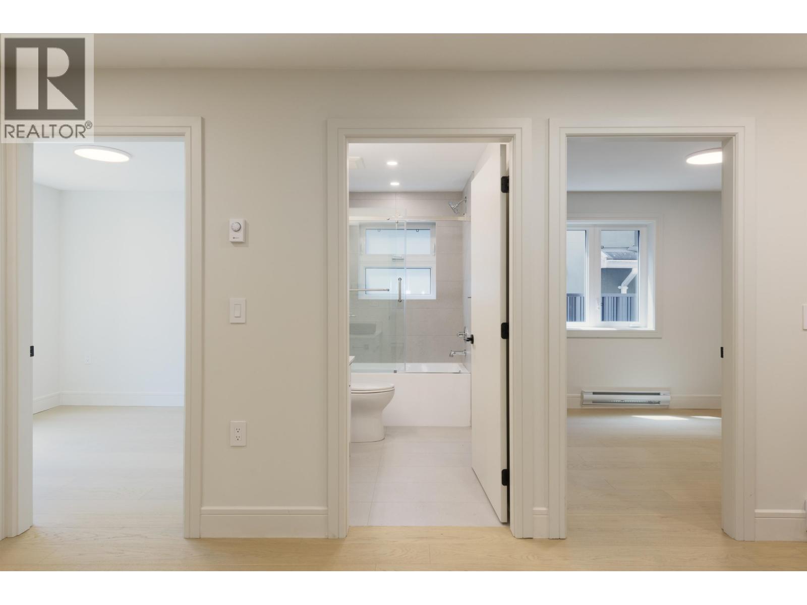 2068 E 1ST AVENUE, Vancouver