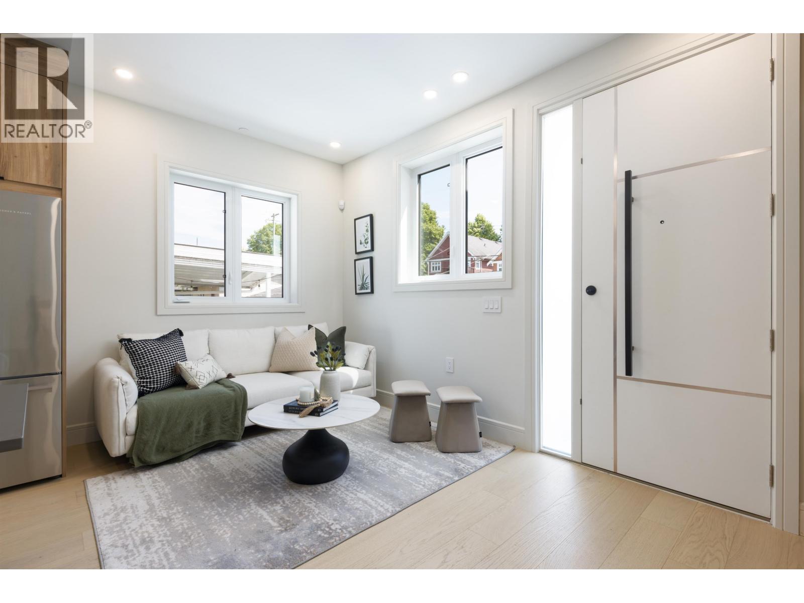 2068 E 1ST AVENUE, Vancouver