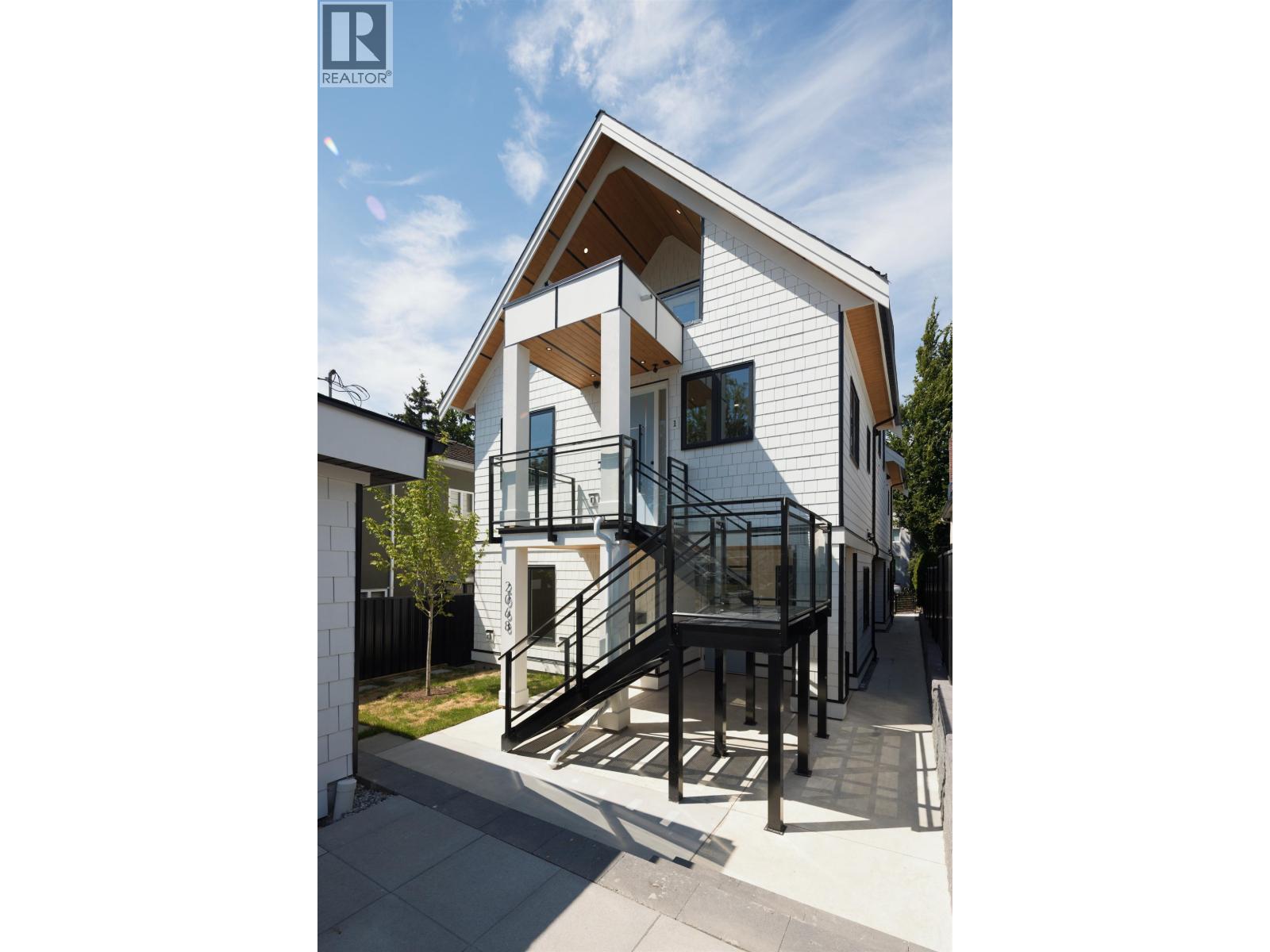 2068 E 1ST AVENUE, Vancouver