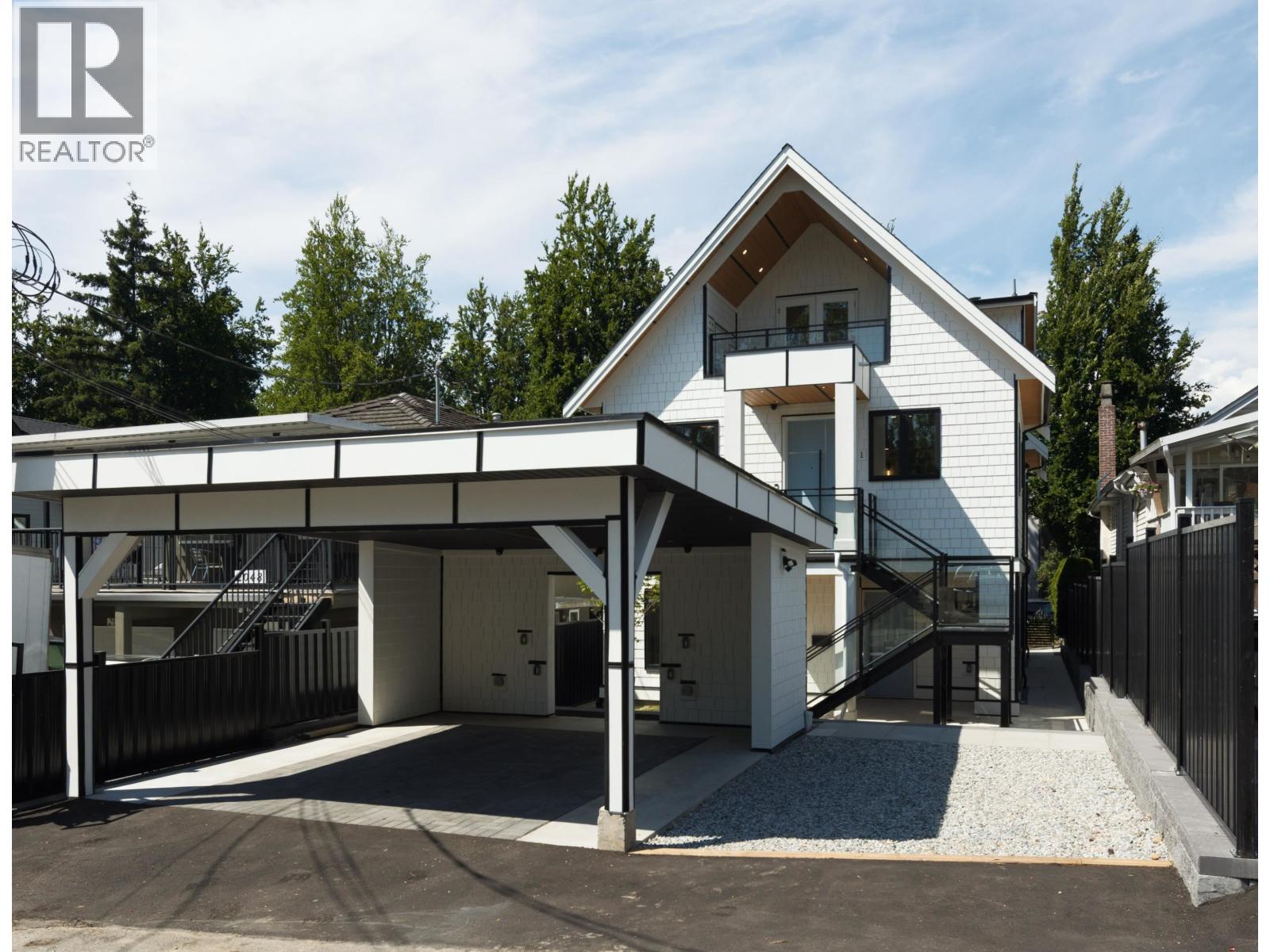 2068 E 1ST AVENUE, Vancouver
