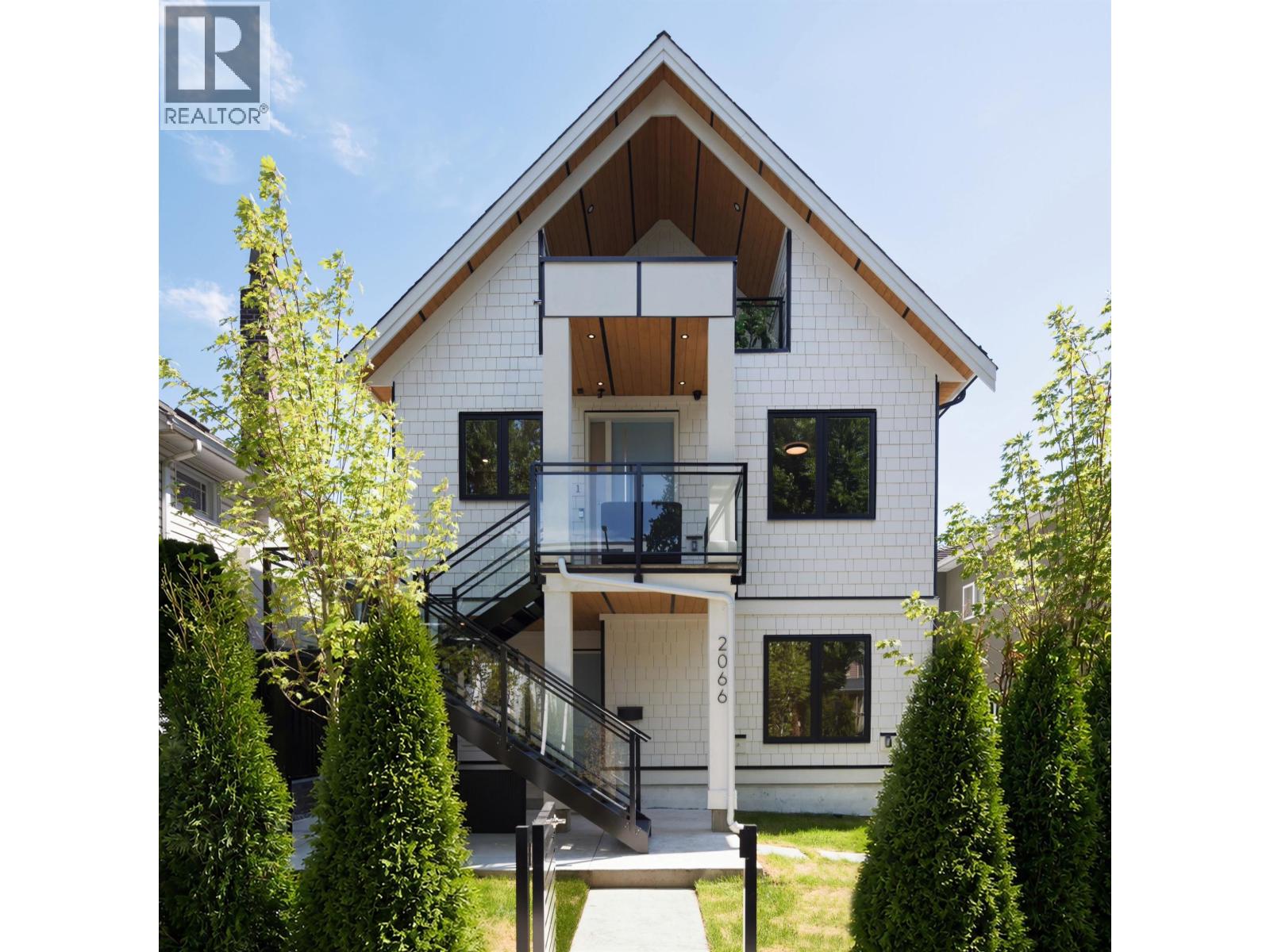 2066 E 1ST AVENUE, Vancouver