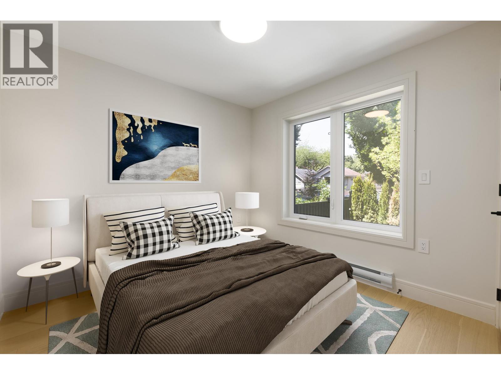 2066 E 1ST AVENUE, Vancouver