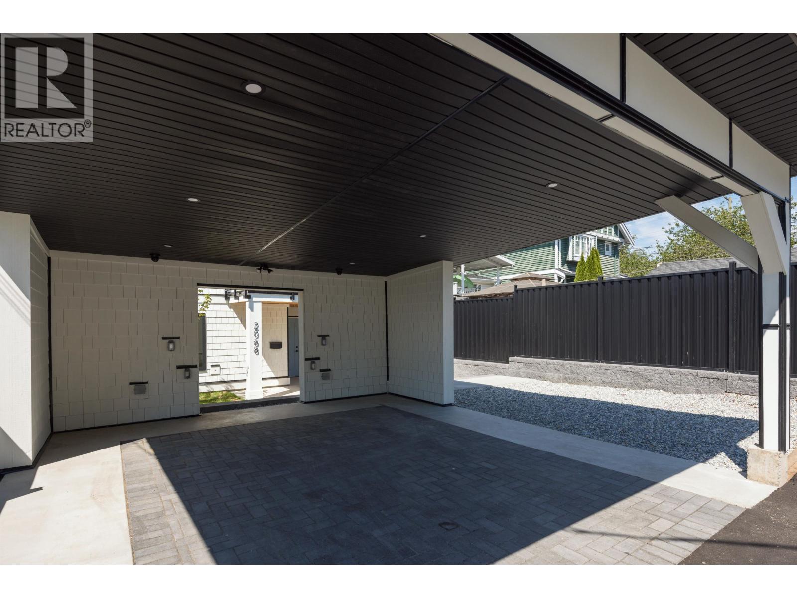 2066 E 1ST AVENUE, Vancouver