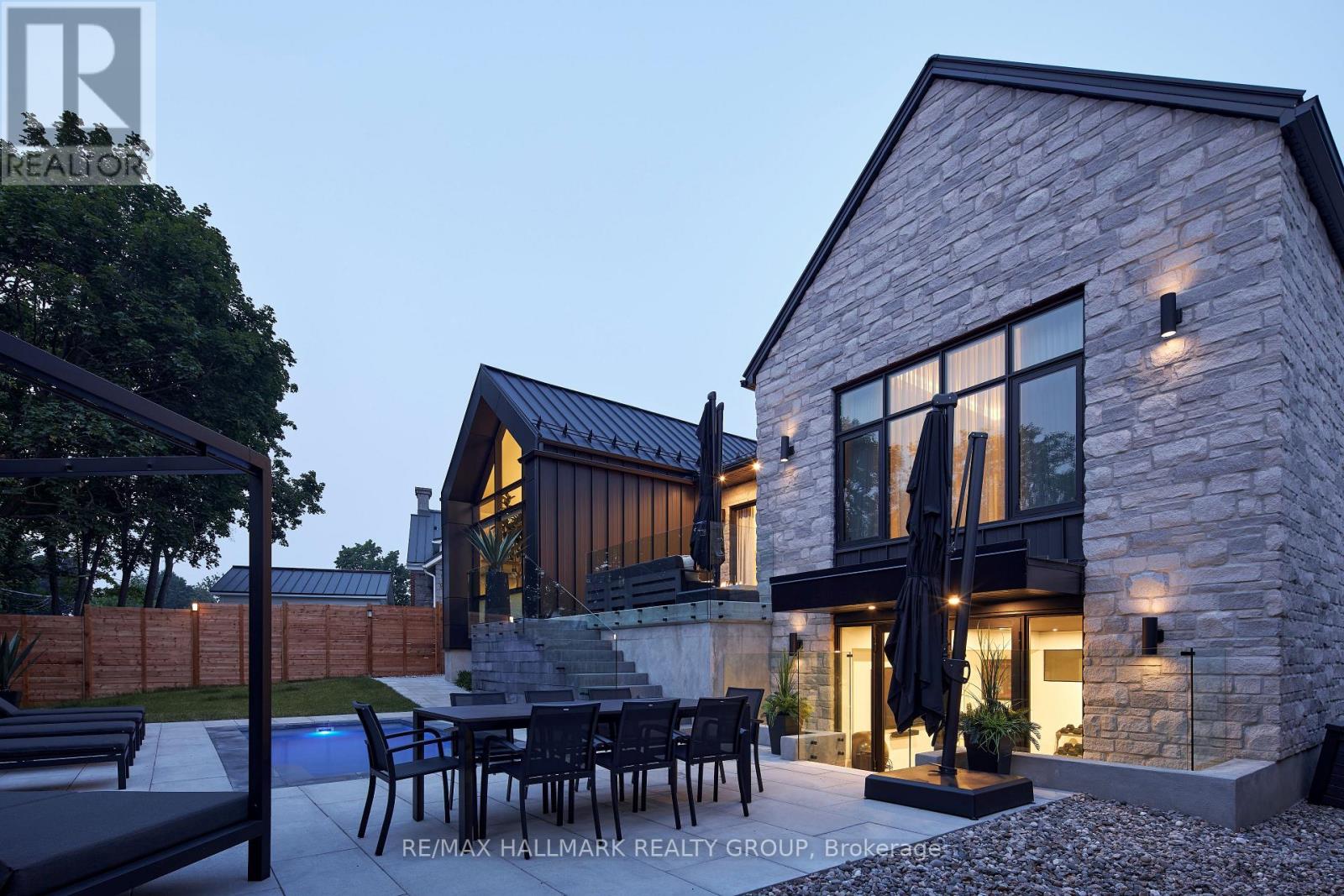 114 THEBERGE PRIVATE - 40