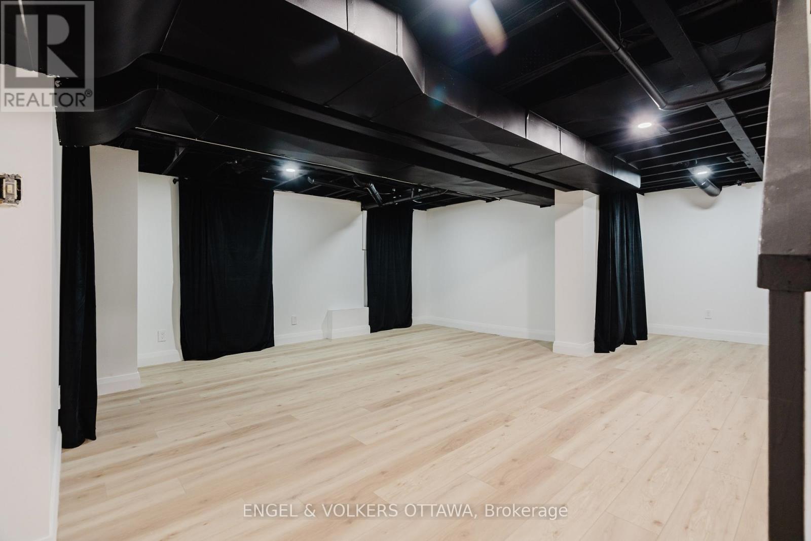 825 DE SALABERRY STREET, Ottawa. Luxury613. By Peter Sagos - Image 47