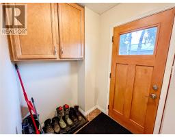 Kitchen - 143 Bergeron Drive, Tumbler Ridge, BC V0C2W0 Photo 12