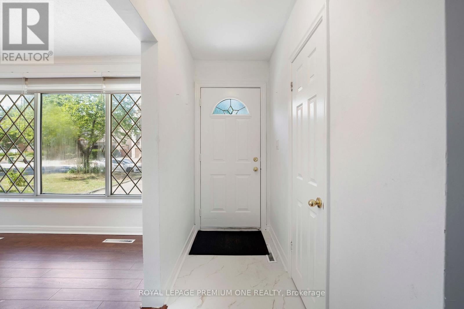 MAIN LEVEL - 139 MCKEE AVENUE, Toronto (Willowdale East) — photo 2