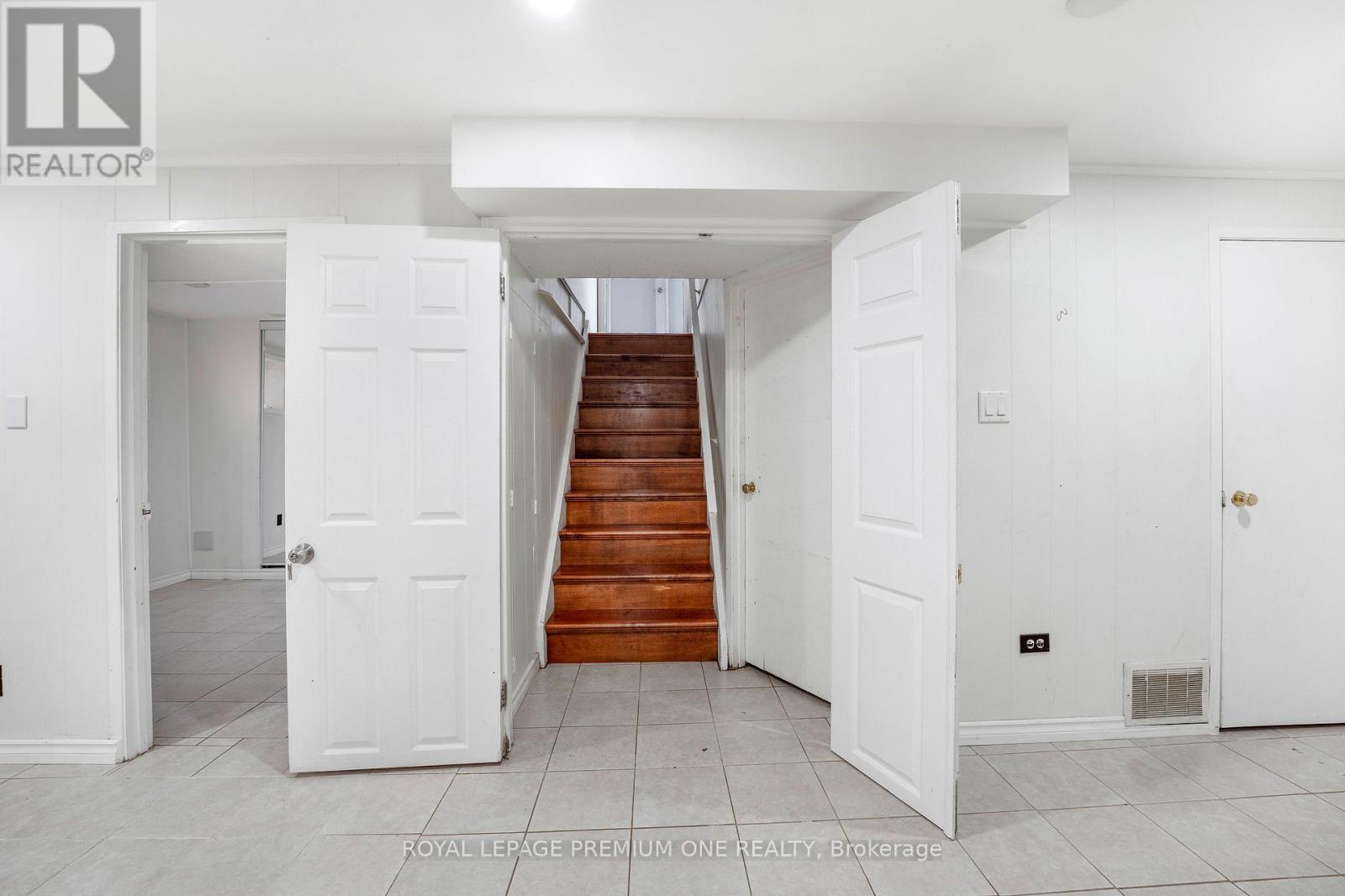 LOWER LEVEL - 139 MCKEE AVENUE, Toronto (Willowdale East) — photo 2