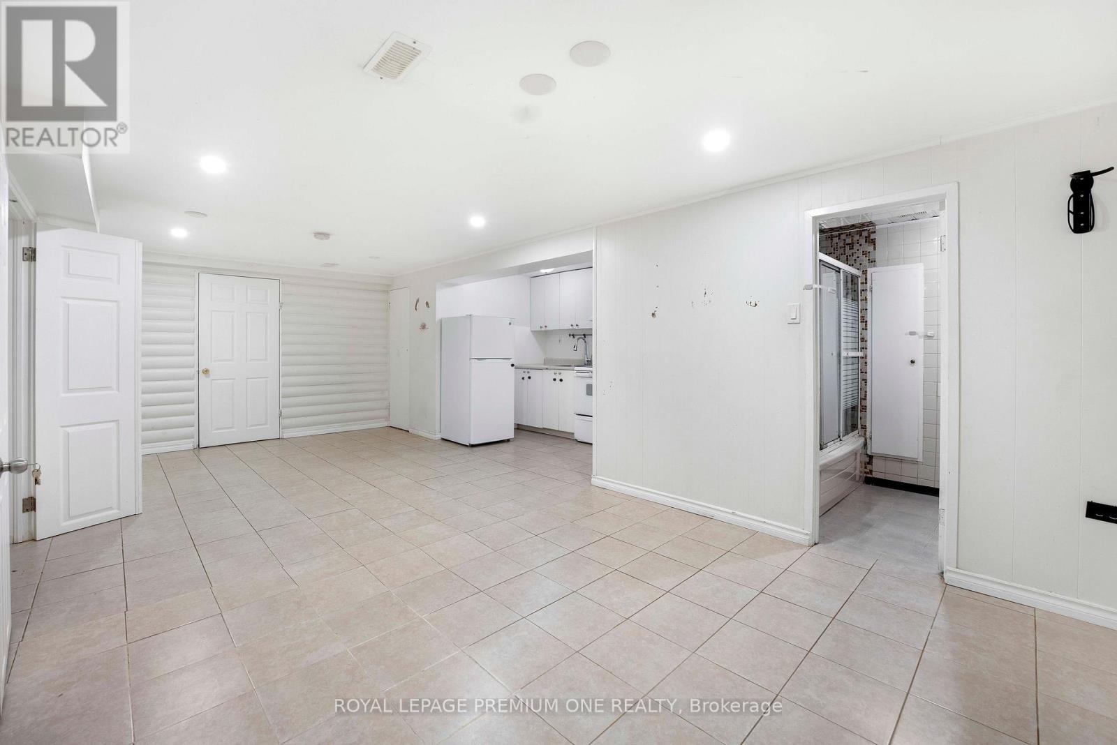 LOWER LEVEL - 139 MCKEE AVENUE, Toronto (Willowdale East) — photo 4