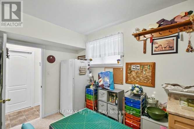 90 MEADOWLARK BOULEVARD - Image 32