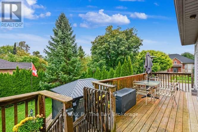90 MEADOWLARK BOULEVARD - 34