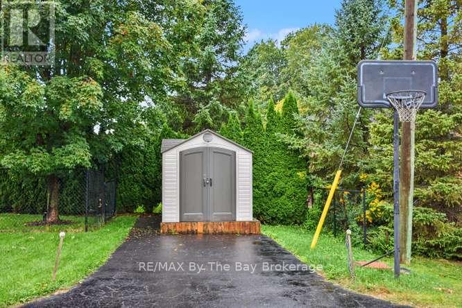 90 MEADOWLARK BOULEVARD - Image 35