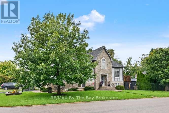 90 MEADOWLARK BOULEVARD - 4