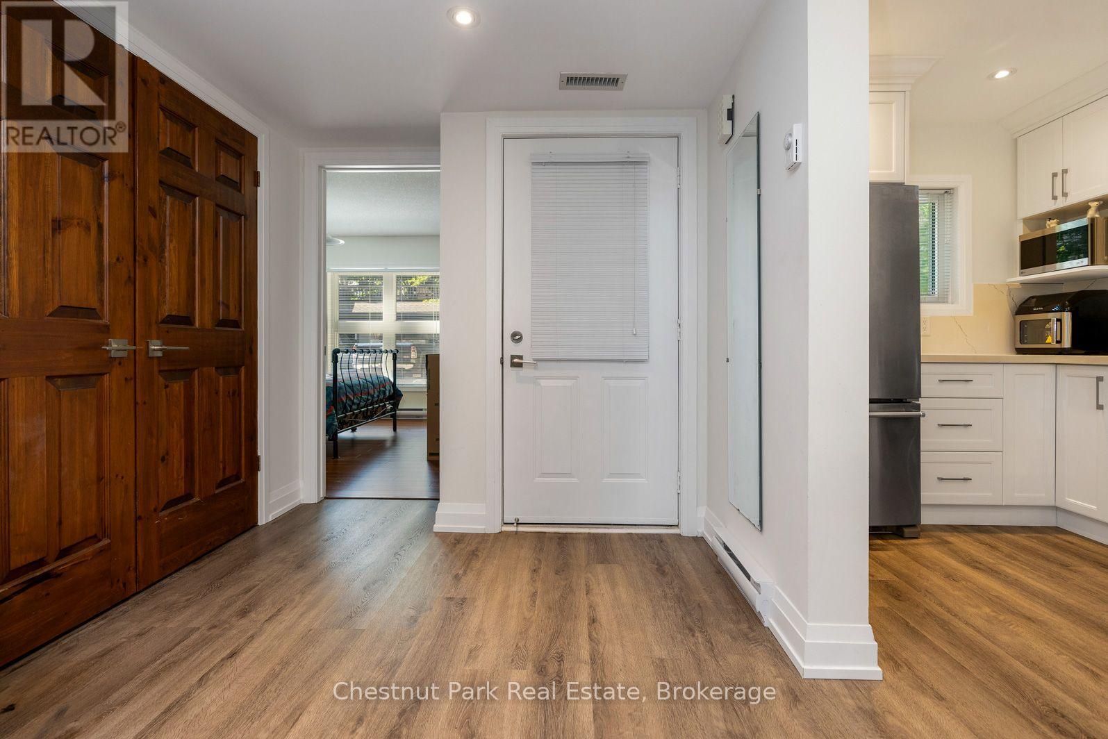774 JOHNSTON PARK AVENUE, Collingwood — photo 3