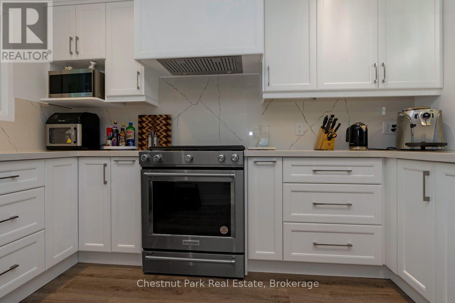 774 JOHNSTON PARK AVENUE, Collingwood — photo 5
