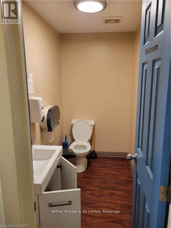 210 DURHAM STREET E, Brockton — photo 5