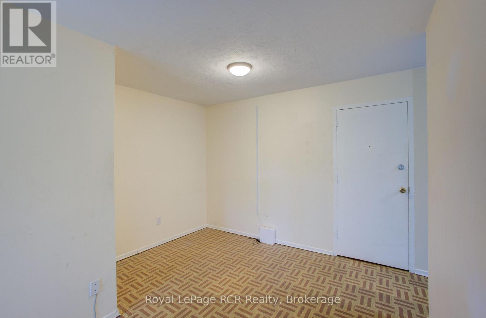 324 - 118 PRESTON STREET S, Wellington North (Arthur) — photo 8