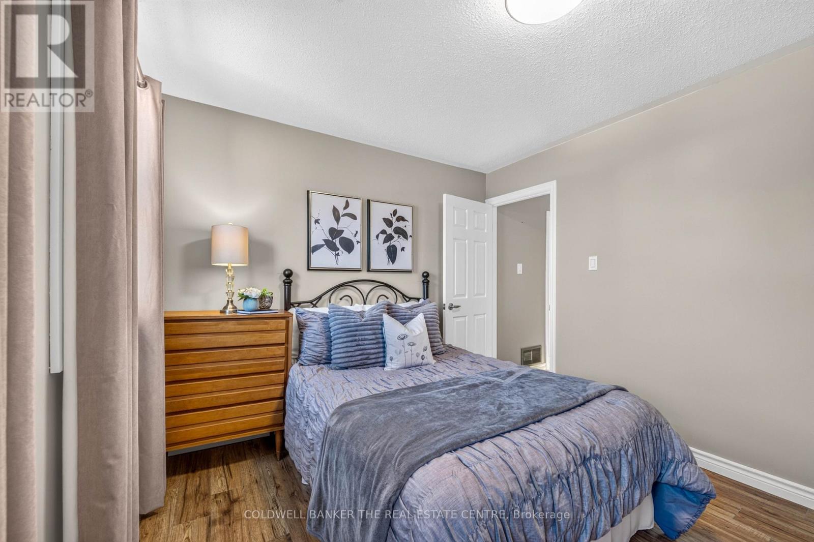 893 ARNOLD CRESCENT - Image 16