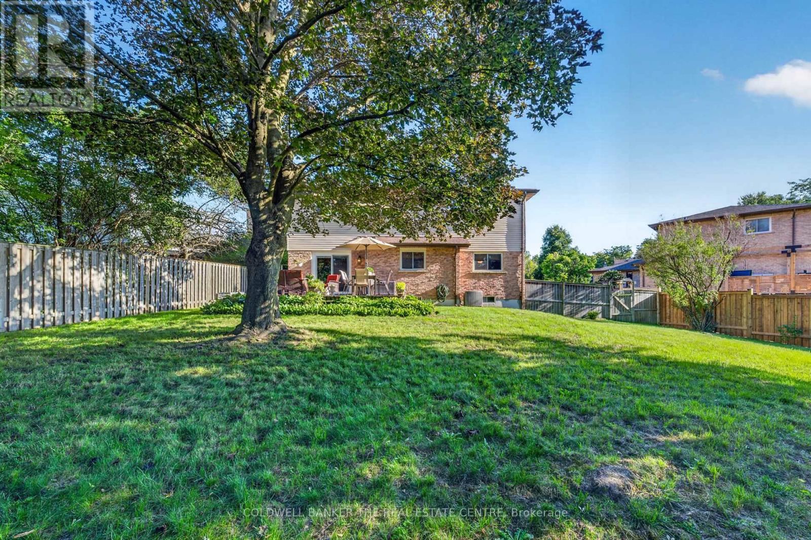 893 ARNOLD CRESCENT - Image 23