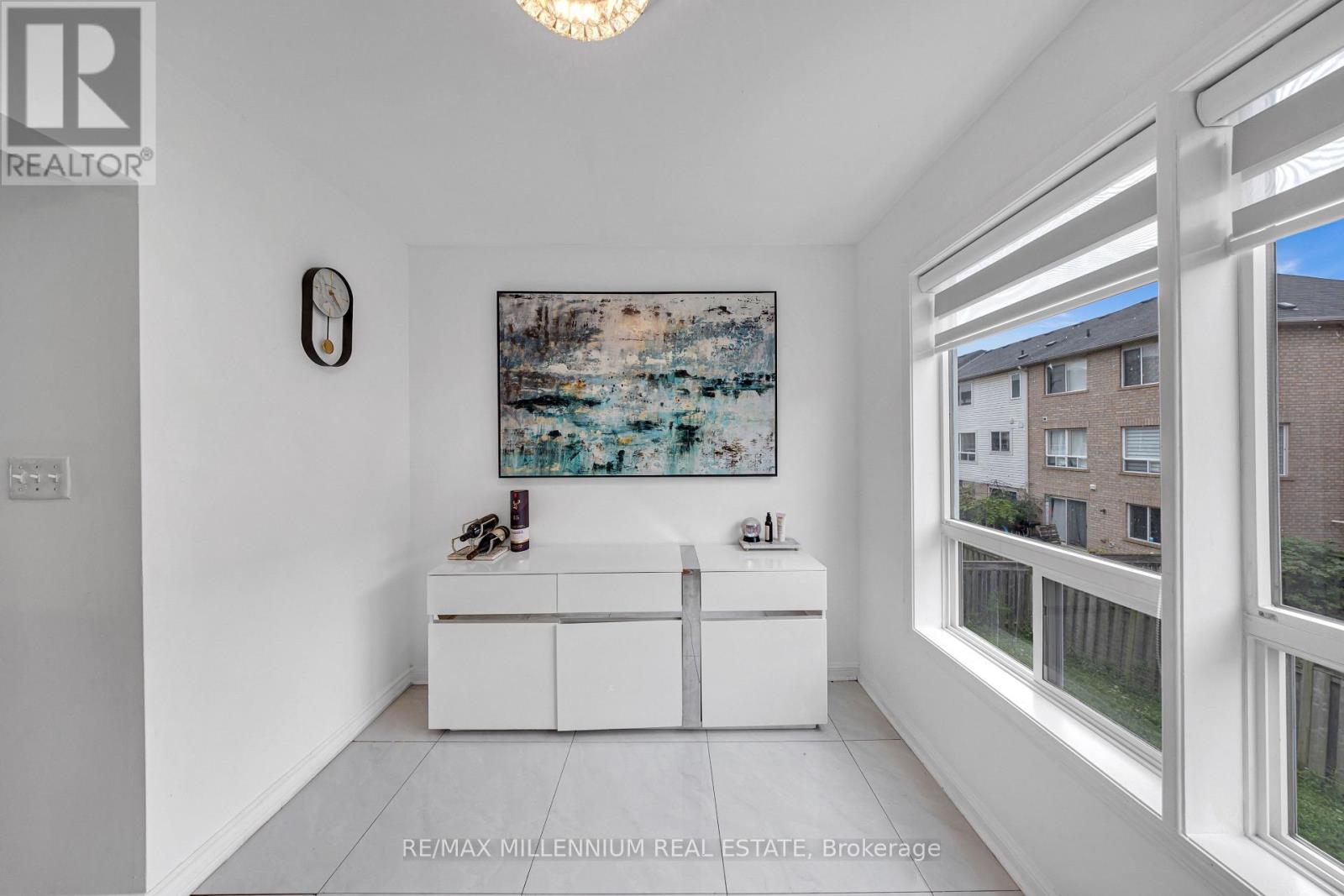 39 DECKER HOLLOW CIRCLE - 6