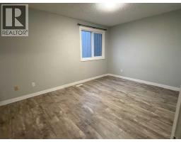 Bedroom - 13, 608 Main Street Nw, Slave Lake, AB T0G2A1 Photo 7