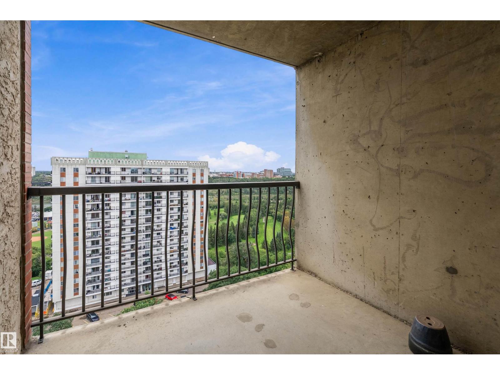 #1704 9916 113 ST NW - Image 15